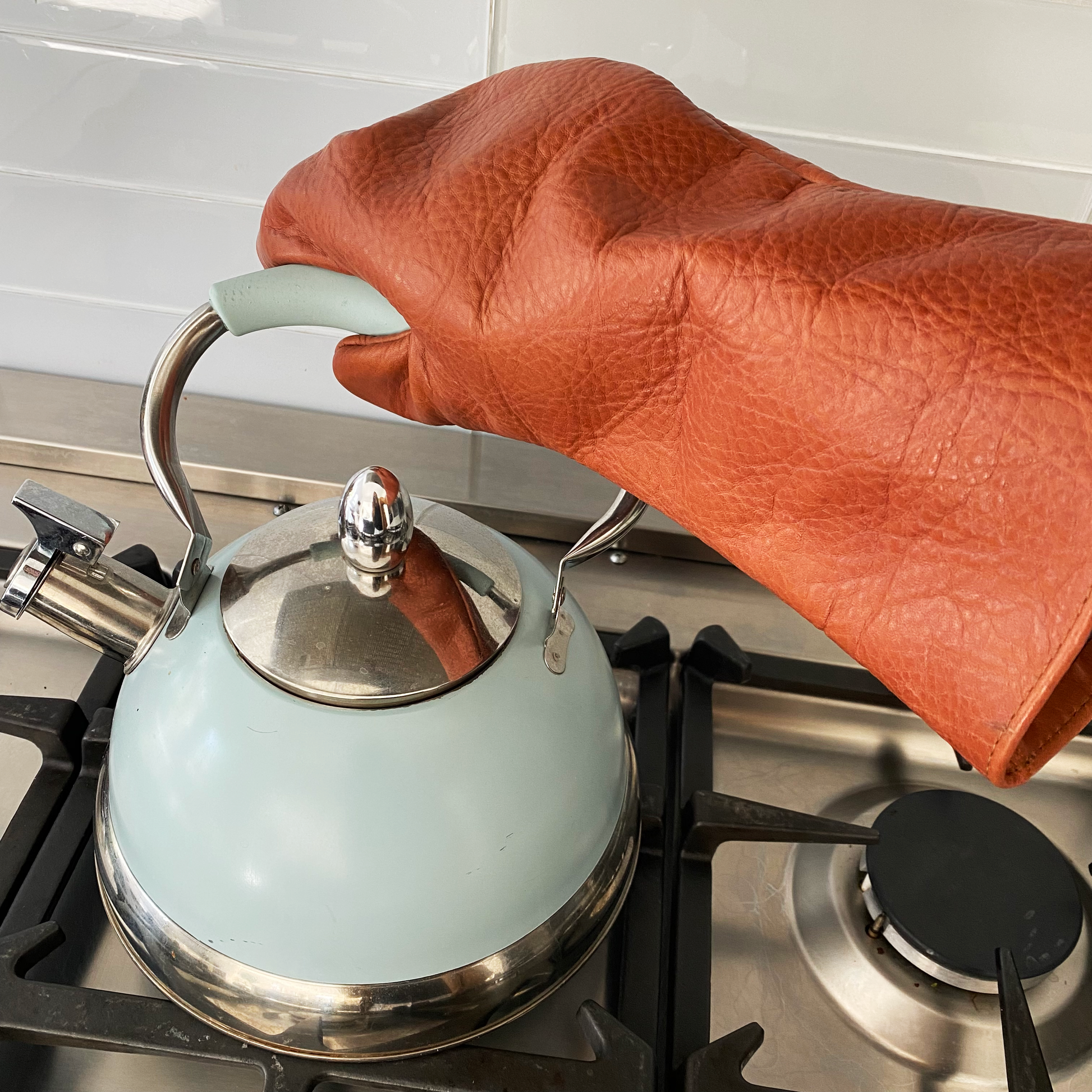 Great Useful Stuff — Premium 100% USA Leather Oven Mitt