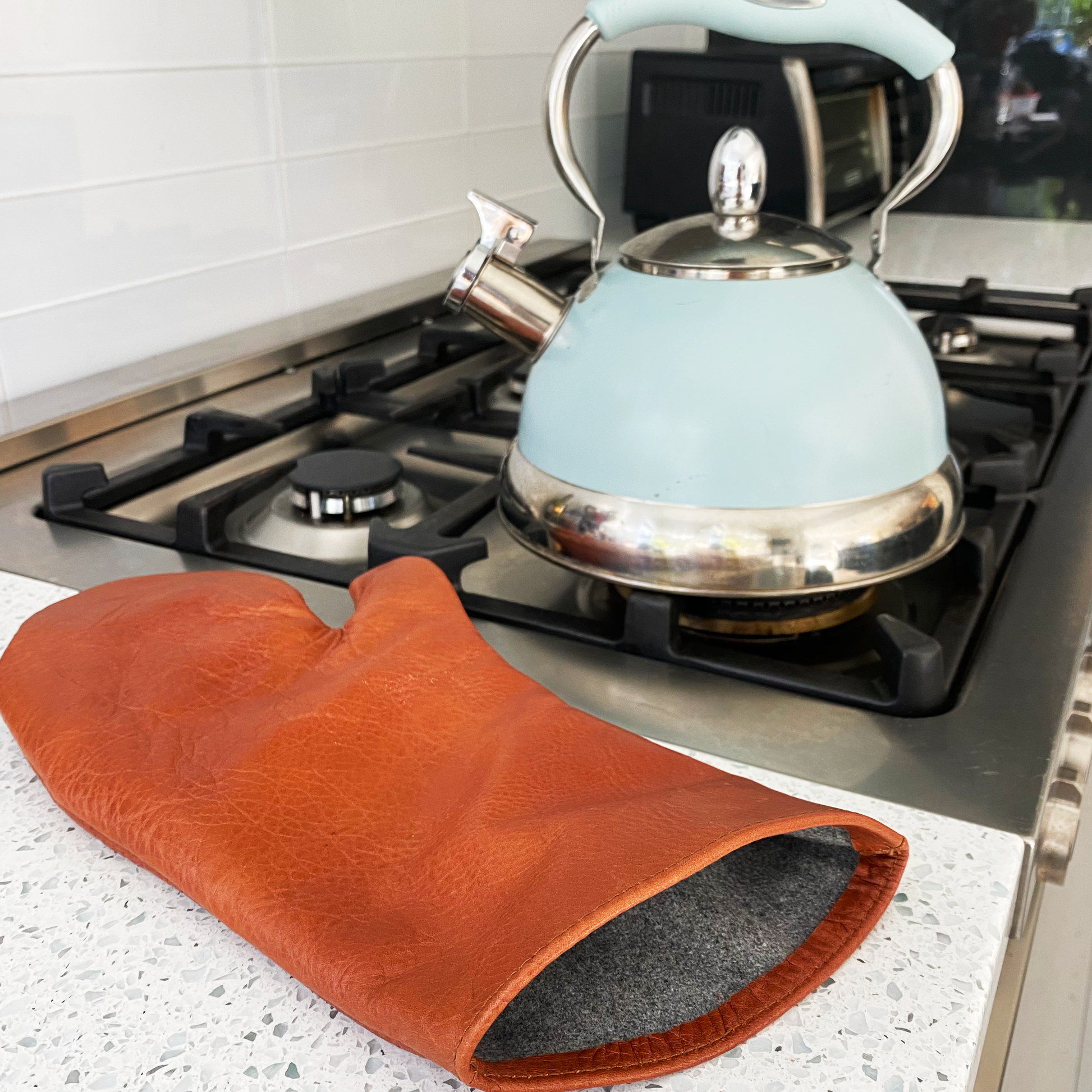 Great Useful Stuff — Premium 100% USA Leather Oven Mitt